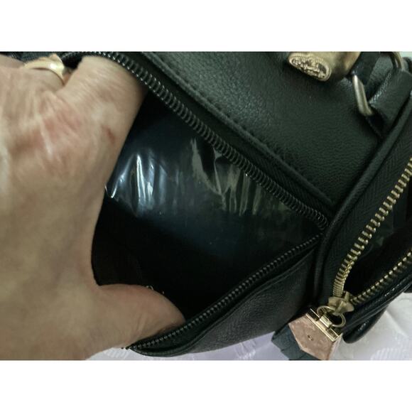 Women ladies button barrel design handbag metal chain tassels black - Picture 9 of 10